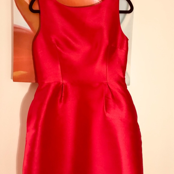 kate spade Dresses & Skirts - NWT Kate Spade Flirty Back Bow Red Mini Dress size 10 retail for $428